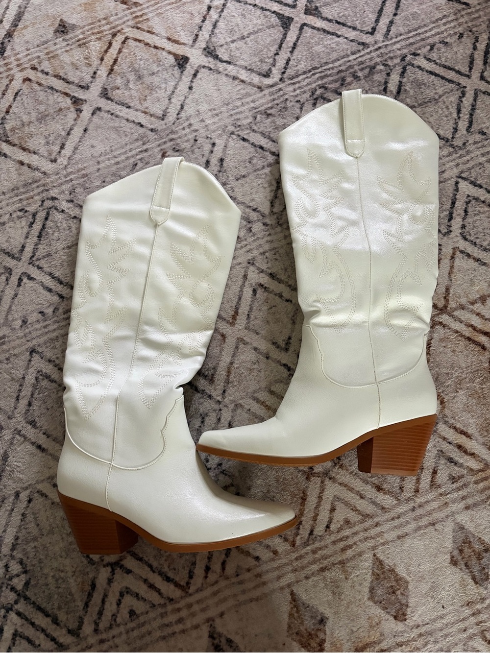 Women's White Western Cowboy Boots with Block Heel